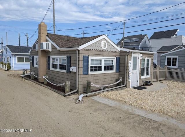 34 E Tarpon Way, Lavallette, NJ 08735