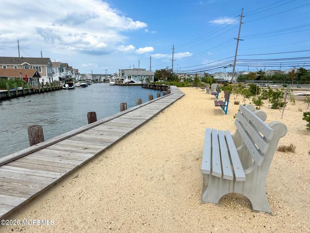 34 E Tarpon Way, Lavallette, NJ 08735