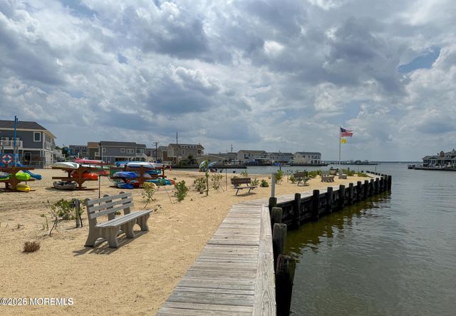 34 E Tarpon Way, Lavallette, NJ 08735