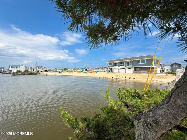 34 E Tarpon Way, Lavallette, NJ 08735