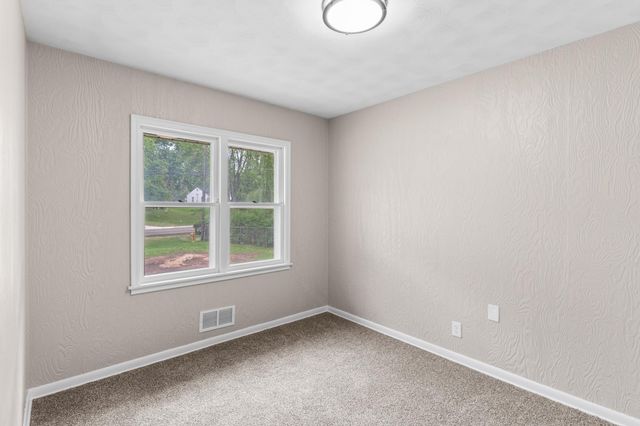 1985 Prosperity Road, Maplewood, MN 55109