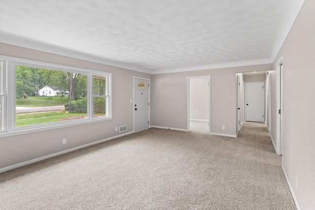 1985 Prosperity Road, Maplewood, MN 55109