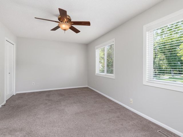 7926 Chesshire Lane N, Maple Grove, MN 55311