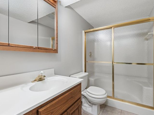 7926 Chesshire Lane N, Maple Grove, MN 55311