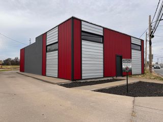 1727 PARIS RD, Columbia, MO 65201