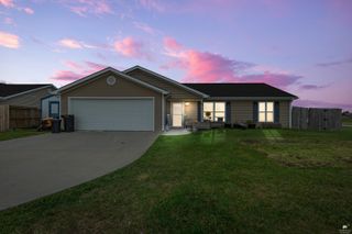 425 Brookhaven Drive, Manhattan, KS 66502