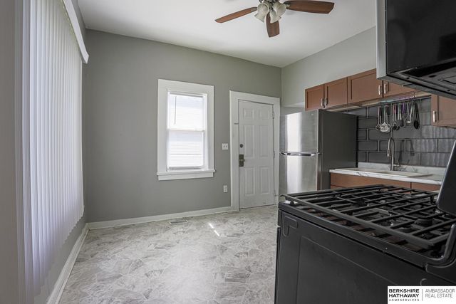 4323 Grant Street, Omaha, NE 68111