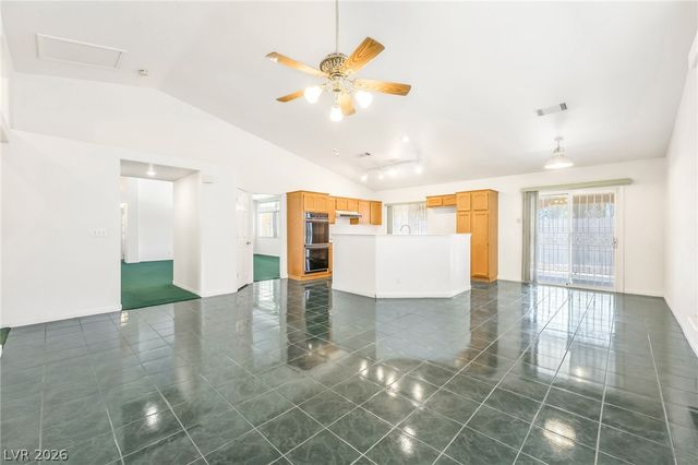 7628 Poppy Meadow Street, Las Vegas, NV 89123