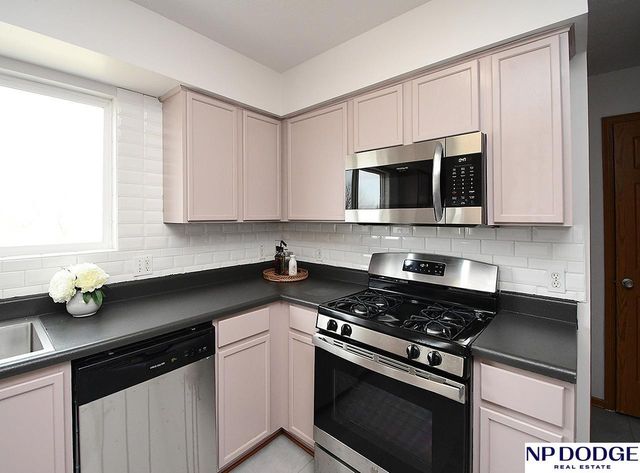 7514 N 82nd Circle, Omaha, NE 68122