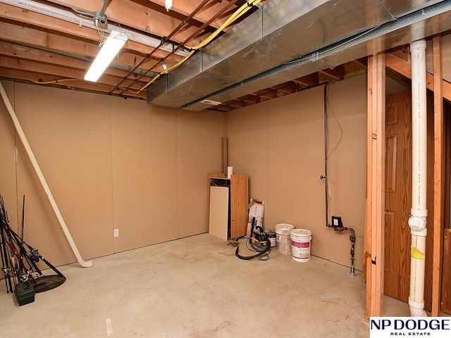 7514 N 82nd Circle, Omaha, NE 68122