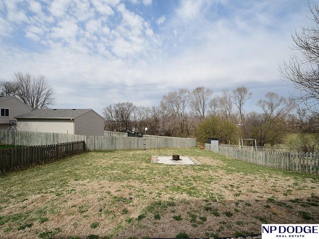 7514 N 82nd Circle, Omaha, NE 68122