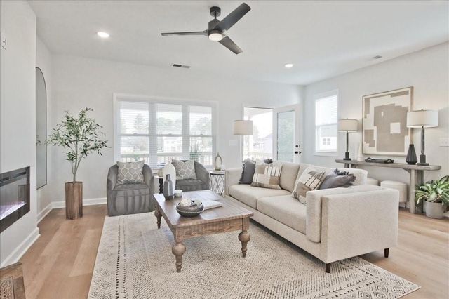 1967 Deco Drive, Kennesaw, GA 30144