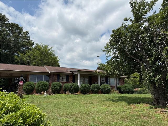 2329 Reynolds Road, Madison, NC 27025