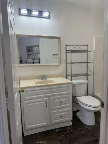 17537 Tuba, Northridge, CA 91325