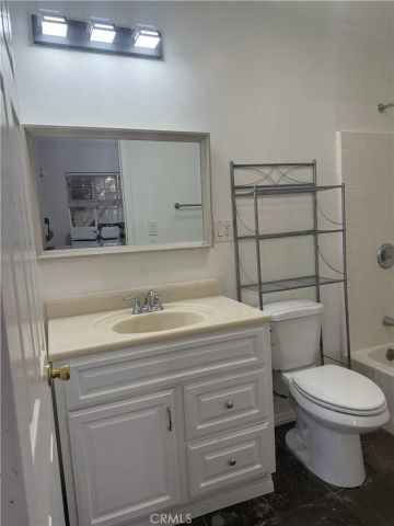 17537 Tuba, Northridge, CA 91325