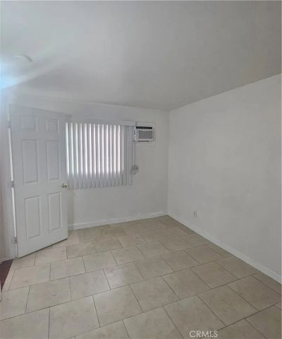 17537 Tuba, Northridge, CA 91325