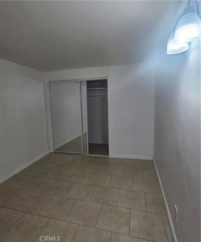 17537 Tuba, Northridge, CA 91325