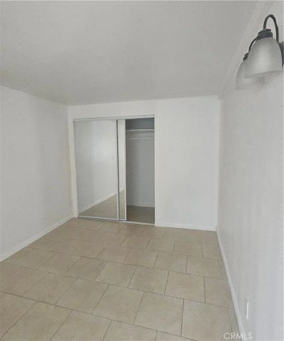 17537 Tuba, Northridge, CA 91325