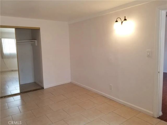 17537 Tuba, Northridge, CA 91325