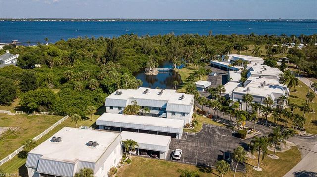 3914 Orange Grove BLVD 1, North Fort Myers, FL 33903