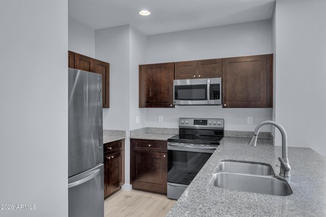 854 S SAN MARCOS Drive 7C, Apache Junction, AZ 85120