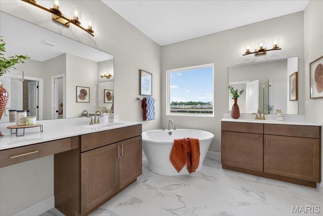 125 Sterling Drive, Lake St Louis, MO 63367