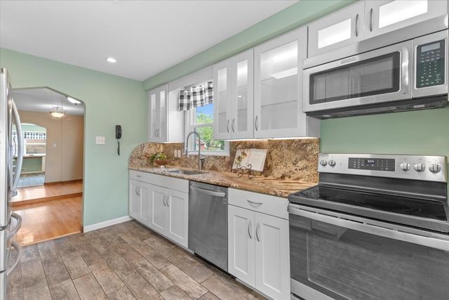 1033 Osmond Avenue, Antioch, IL 60002