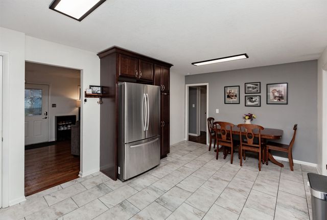 6205 Welker Avenue, Des Moines, IA 50312