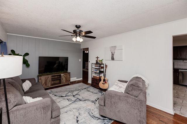 6205 Welker Avenue, Des Moines, IA 50312