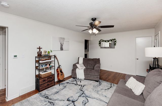 6205 Welker Avenue, Des Moines, IA 50312