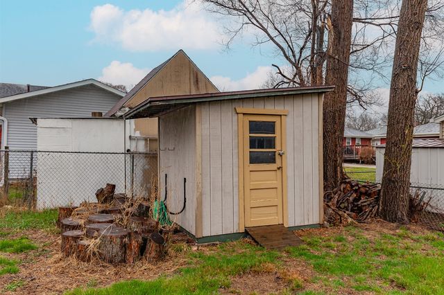 6205 Welker Avenue, Des Moines, IA 50312