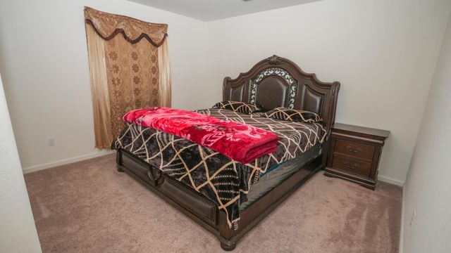 6675 Berkeley Ave E, Fresno, CA 93727