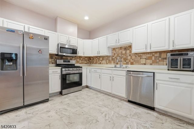 67 Rhyan Dr, Parsippany-troy Hills Twp., NJ 07054