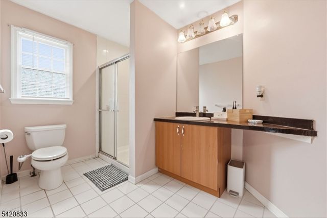 67 Rhyan Dr, Parsippany-troy Hills Twp., NJ 07054