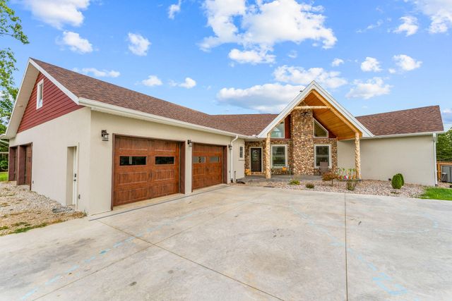 770 Mills Hollow Road, Branson, MO 65616