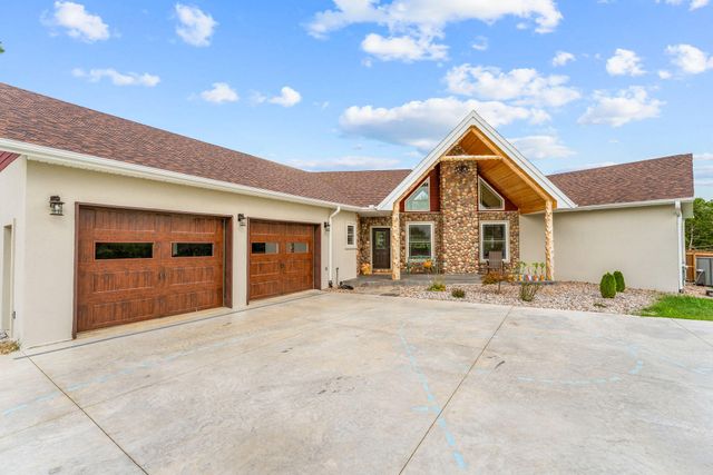 770 Mills Hollow Road, Branson, MO 65616