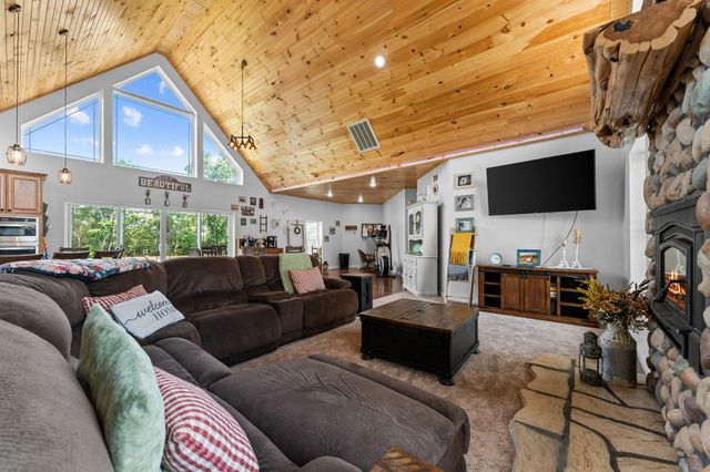 770 Mills Hollow Road, Branson, MO 65616