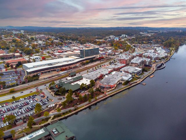 770 Mills Hollow Road, Branson, MO 65616