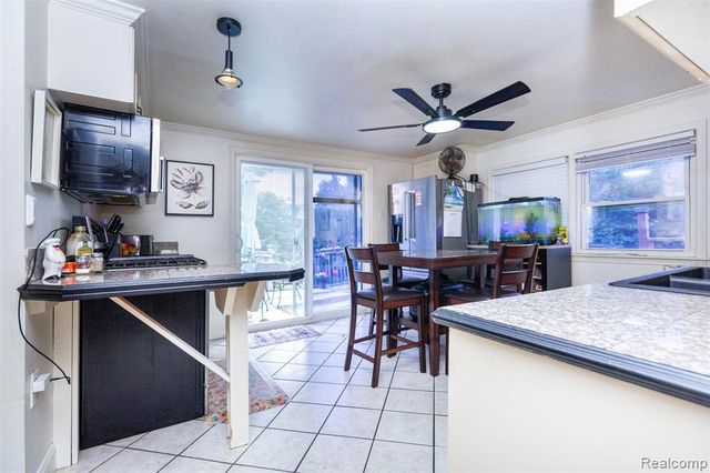 11586 Norway Drive, Hartland, MI 48353