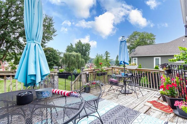 11586 Norway Drive, Hartland, MI 48353