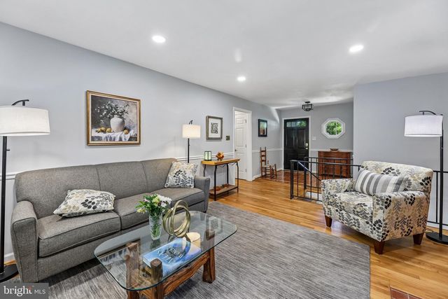 6437 PIMA ST, Alexandria, VA 22312