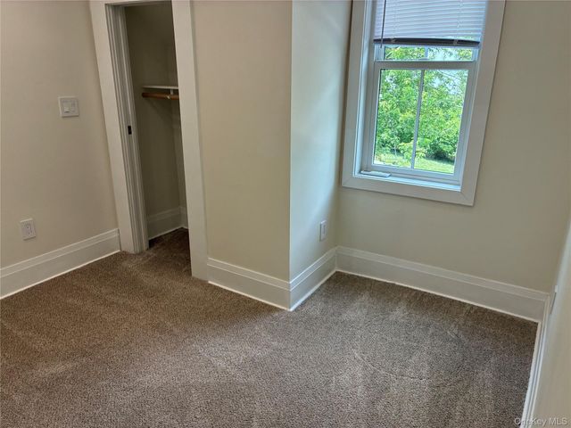 386 Lakeside Road, Newburgh, NY 12550