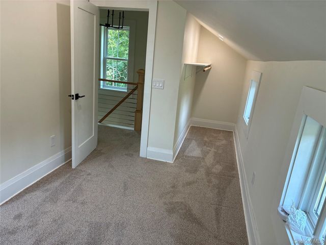 386 Lakeside Road, Newburgh, NY 12550