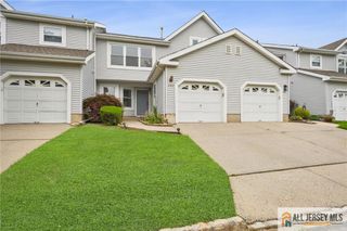 282 Kraemer Court 282, East Brunswick, NJ 08816