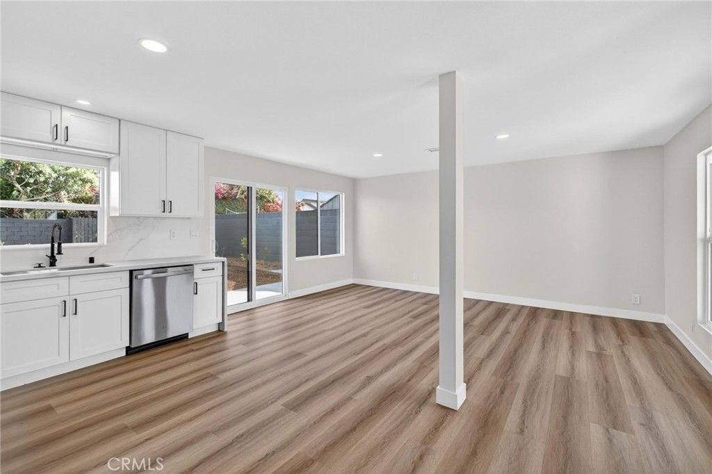 Image 10 of property listing at 173 W 232nd Pl, Carson, CA 90745