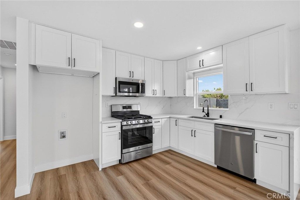 Image 8 of property listing at 173 W 232nd Pl, Carson, CA 90745