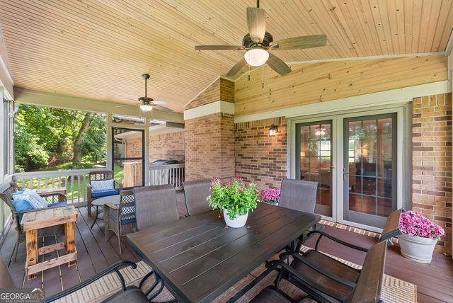 290 Cochran Drive, Gainesville, GA 30506
