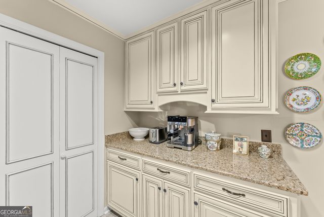 290 Cochran Drive, Gainesville, GA 30506