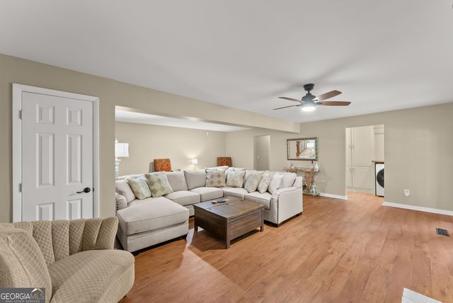 290 Cochran Drive, Gainesville, GA 30506