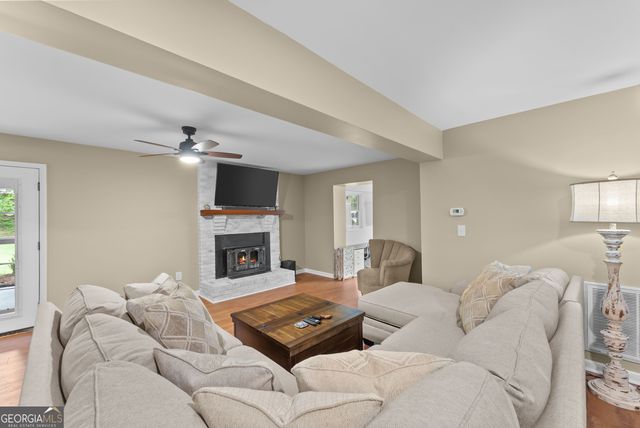 290 Cochran Drive, Gainesville, GA 30506